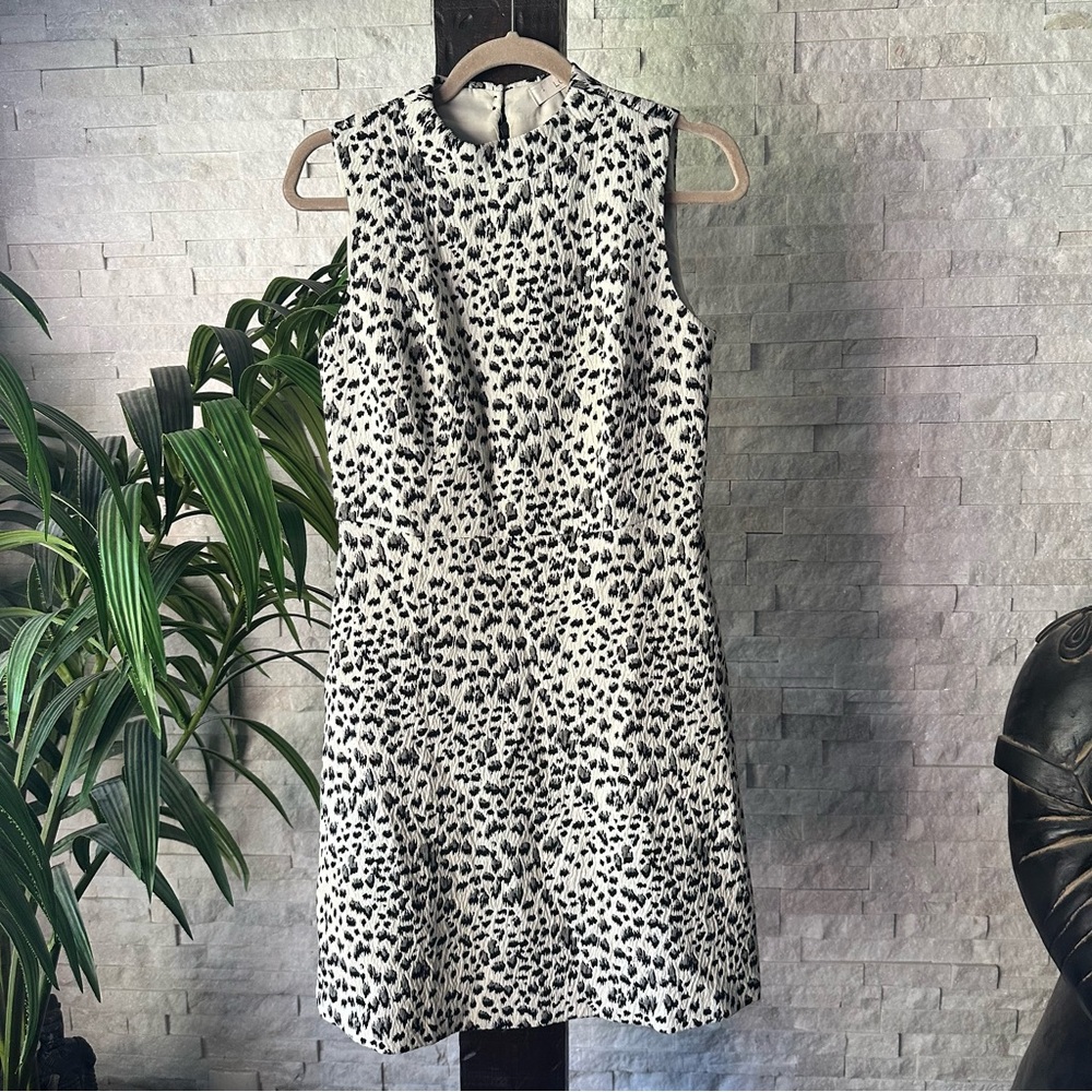 LOFT Snow Leopard White Cream Black Sleeveless Dress Size 2